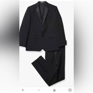 Van Heusen Big Boys Tuxedo